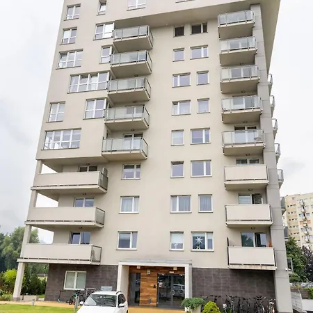 Sunny With A Balcony & Parking Close To The By Renters * Gdańsk